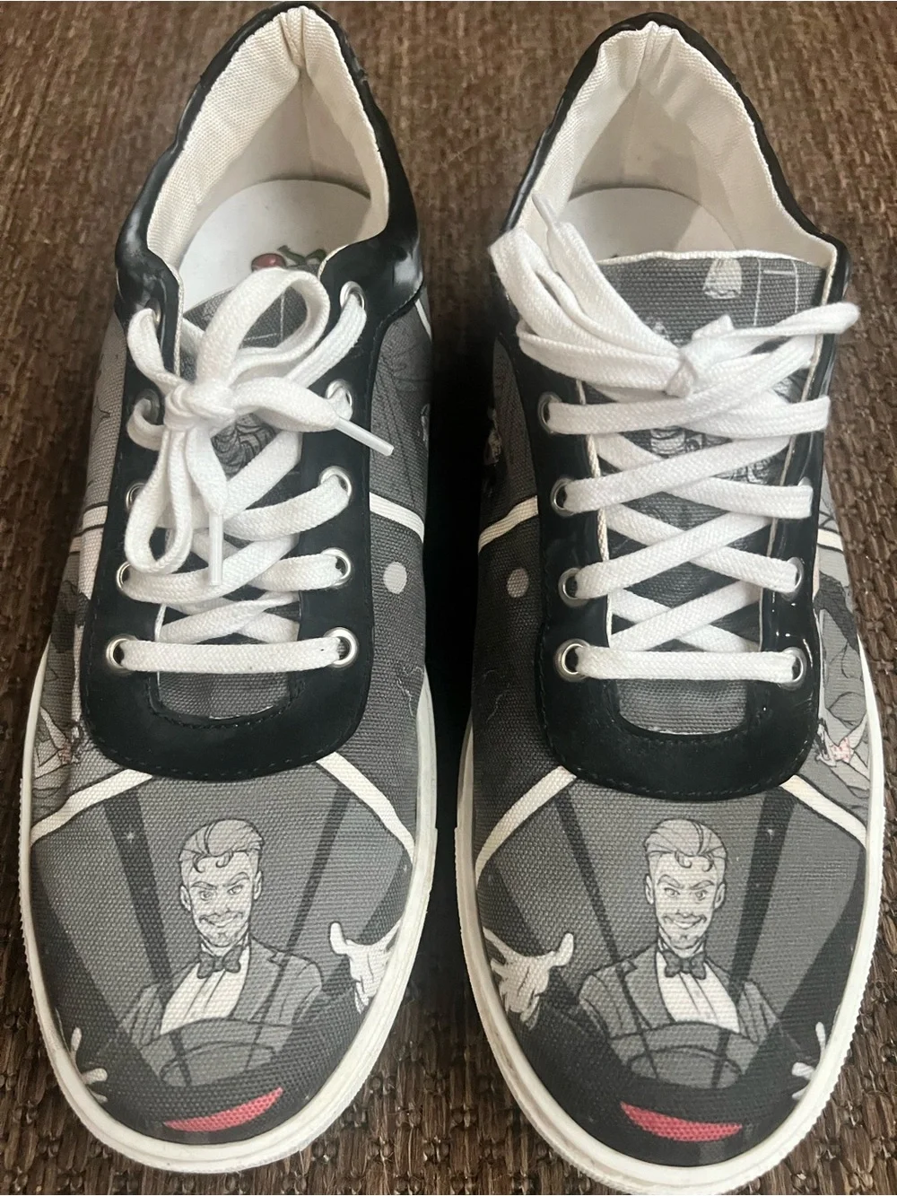Red Needle Comic Print Canvas Sneakers EU 42